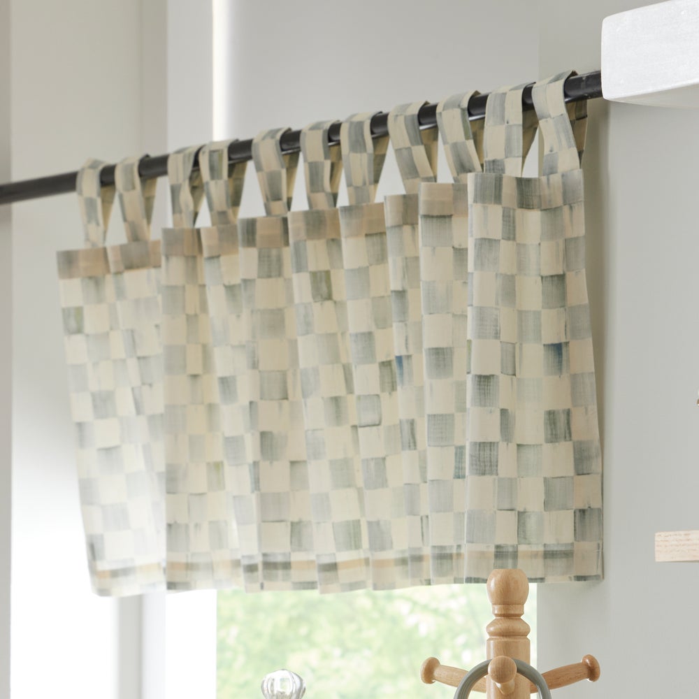 check-tab-top-valance_1